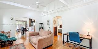 1419 NE 4th Ct Gallery 3