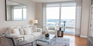 202 W WASHINGTON Square Gallery 12