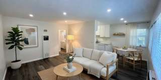 15025 Burbank Blvd Gallery 1