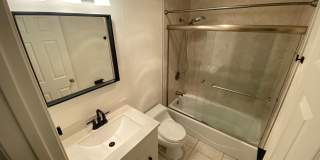 Charming Updated 1 Bedroom Apartment in Oakland Adams Point Neighborhood Gallery 6