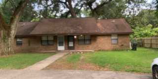 2 bed 1 bath duplex off E Nine Mile Rd Gallery 1