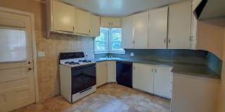 3 Bed 1 Bath Home in Shawnee Gallery 9