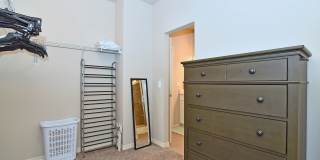 1688 Grand Avenue Gallery 17