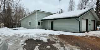 Location Location Location! 2 Bedroom with Garage! Gallery 1