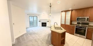 2BR Condo with Private Patio Near Discovery Park – Blue Heron Community Gallery 5