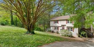 Fully Repainted 2be/1.5ba Duplex With Easy Access To The Highway Gallery 22