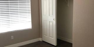 READY TO VIEW TO NOW! 3 Bed/ 2 Bath Home in Arrowhead Lakes Gallery 28