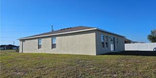 901 NW 15th Place Gallery 35