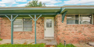 811 West 7th Street Gallery 1