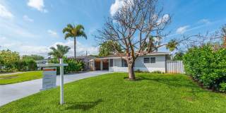 81 NE 47th St Gallery 1