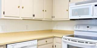 Beautiful 4 Bedroom 1.5 Bath - City View ISD Gallery 11