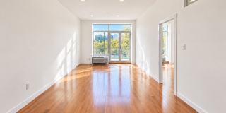 78 Ridge Street Gallery 1