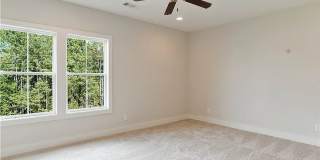 Owen's Crossing Townhome Gallery 16