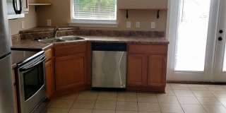 Cute townhome with 3 bd,2.5 bath, with garage near Tyndall AFB, restaurants and shopping. Cute townhome with 3 bd,2.5 bath, with garage near Tyndall AFB, restaurants and shopping. Gallery 6