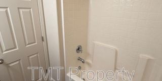 8120 Crystal Walk Circle Gallery 6