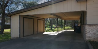 908 East Stone Street Gallery 23