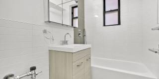 10 E 43rd St Apt 4K Gallery 16