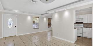 261 NE 42nd Street Gallery 7