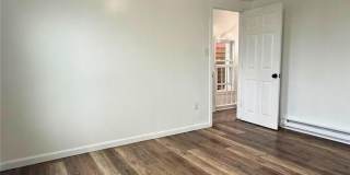 406 9th Street Gallery 11