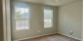 Charming 3-Bed Retreat with Open Living & Private Primary Suite in San Antonio Gallery 3