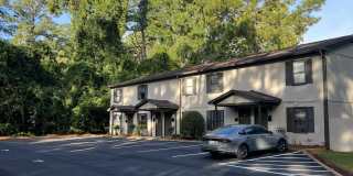 376 West Illinois Avenue Gallery 1