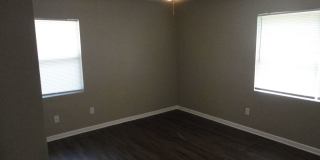 4 Bedroom/2 Bath located in Golf Club Manor Gallery 15