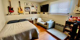 Northeast MPLS 4BD/2BA House! Attached Garage, Fenced Yard & Laundry! Avail. 8/1! Gallery 14