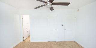 MOVE IN SPECIAL! $750 off first month rent! 2BR/1.5BA Condo! 2 parking spaces Gallery 25