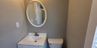 Adorable 3 Bedroom Bungalow Across from Mercy Hospital $1395!!! Gallery 10