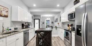 704 Cuney Gallery 26