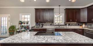 Spacious Home with Hot Tub, Fenced Yard and Solar Power Gallery 23