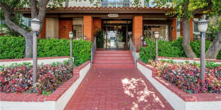 12830 Burbank Boulevard Gallery 19