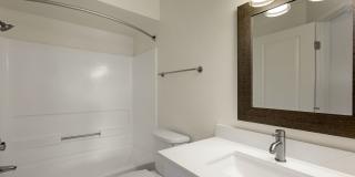Meadow Glen Apartments Gallery 82