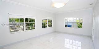 16990 NE 5th Ct Gallery 5