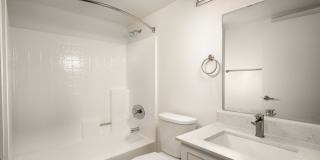 Warner Pointe Gallery 21