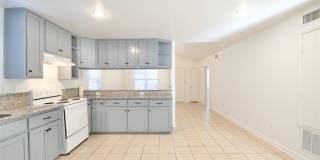 1120 Holt Avenue Gallery 10