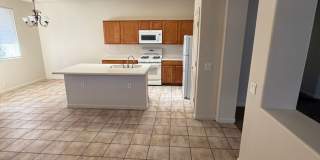 4 bedroom 2 bath house for rent Gallery 5
