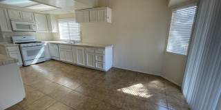 Hesperia-Refurbished- 3 Bedrooms, 2 Bathrooms + Den or Office, Large Property Gallery 19