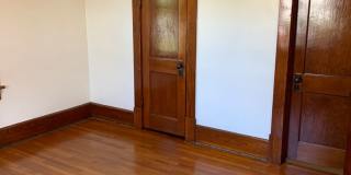 Charming Home with Large Backyard Near Radford University Gallery 26