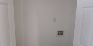 1744 West 28th Street Gallery 8