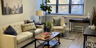 455 W Barry Ave Gallery 1