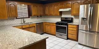 Available August 1st! 3-Bedroom, 2-Bathroom Home in East Rogers Gallery 7