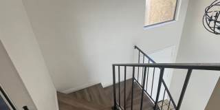 Beautiful Two story townhouse. 3 bedrooms 2.5 baths Gallery 8