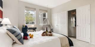 Serenade at Riverpark Gallery 35