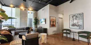 121 Northeast 5th Street Gallery 30