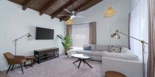 4140 Meadowlark Drive Gallery 2
