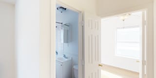 4721 S. Ellis Avenue Gallery 12