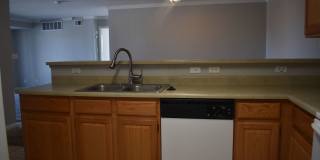 Spacious 2 bed + bonus room / Littleton Condo, Wonderful Location Gallery 8