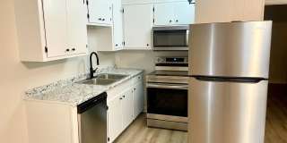 1 Bed/1 Bath Available in Brandon! 39042 Gallery 8