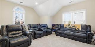 1137 Kingsbury DR Gallery 25